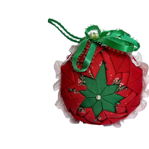 Vintage Handmade Folded Fabric Star Ribbon Christmas Ball Ornaments Set of 6 - Picture 3 of 15